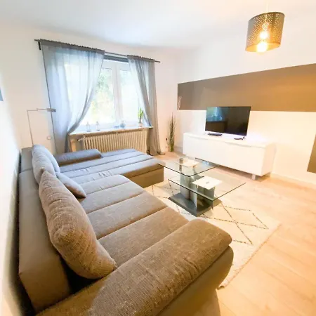 1-3 Pers. Zentral Gelegene, Gemuetliche In * رمشيد